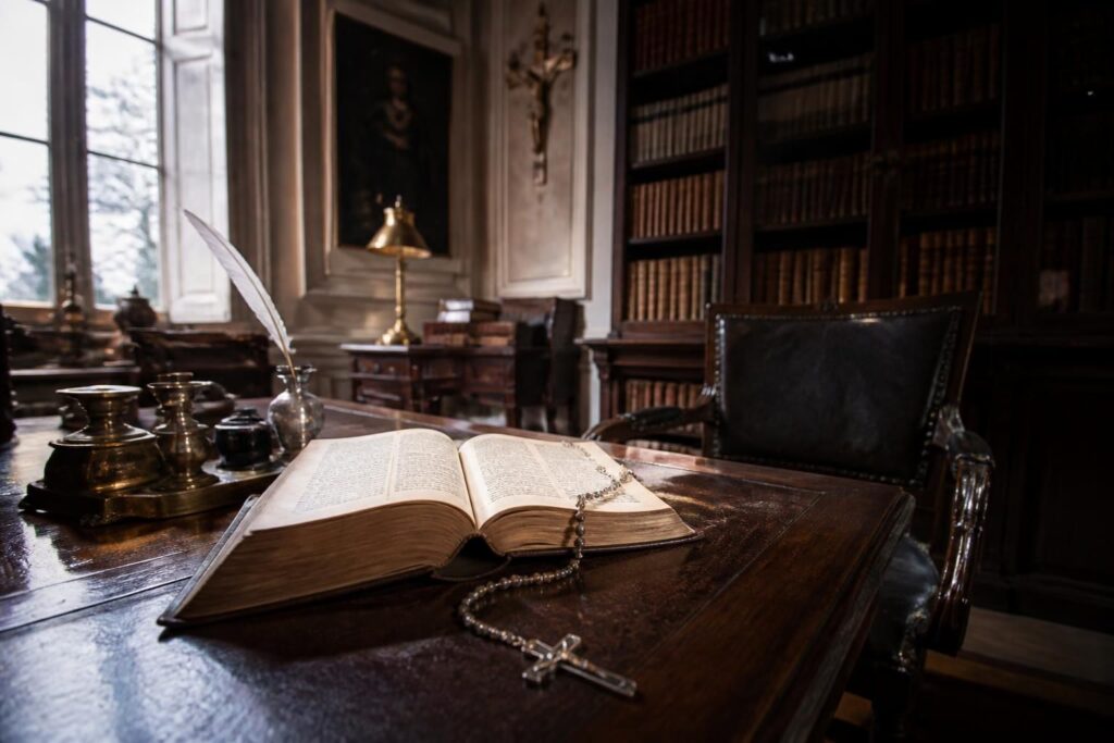 découvrez comment l'histoire du catholicisme éclaire la compréhension du désir et de la sexualité à travers les âges.